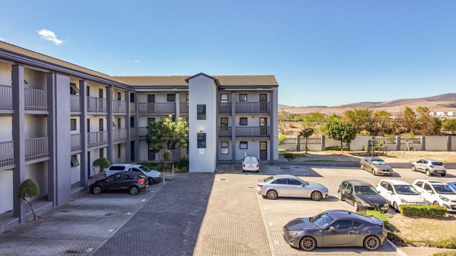 2 Bedroom Property for Sale in Parklands East Western Cape